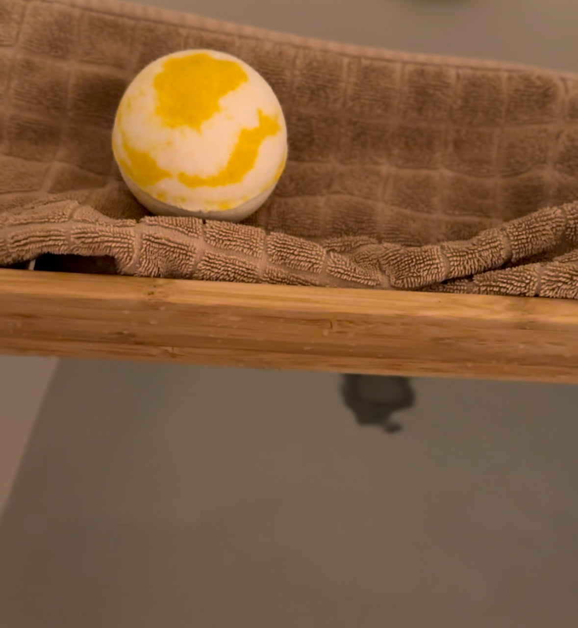 Lemon Grass scented Bath Bomb